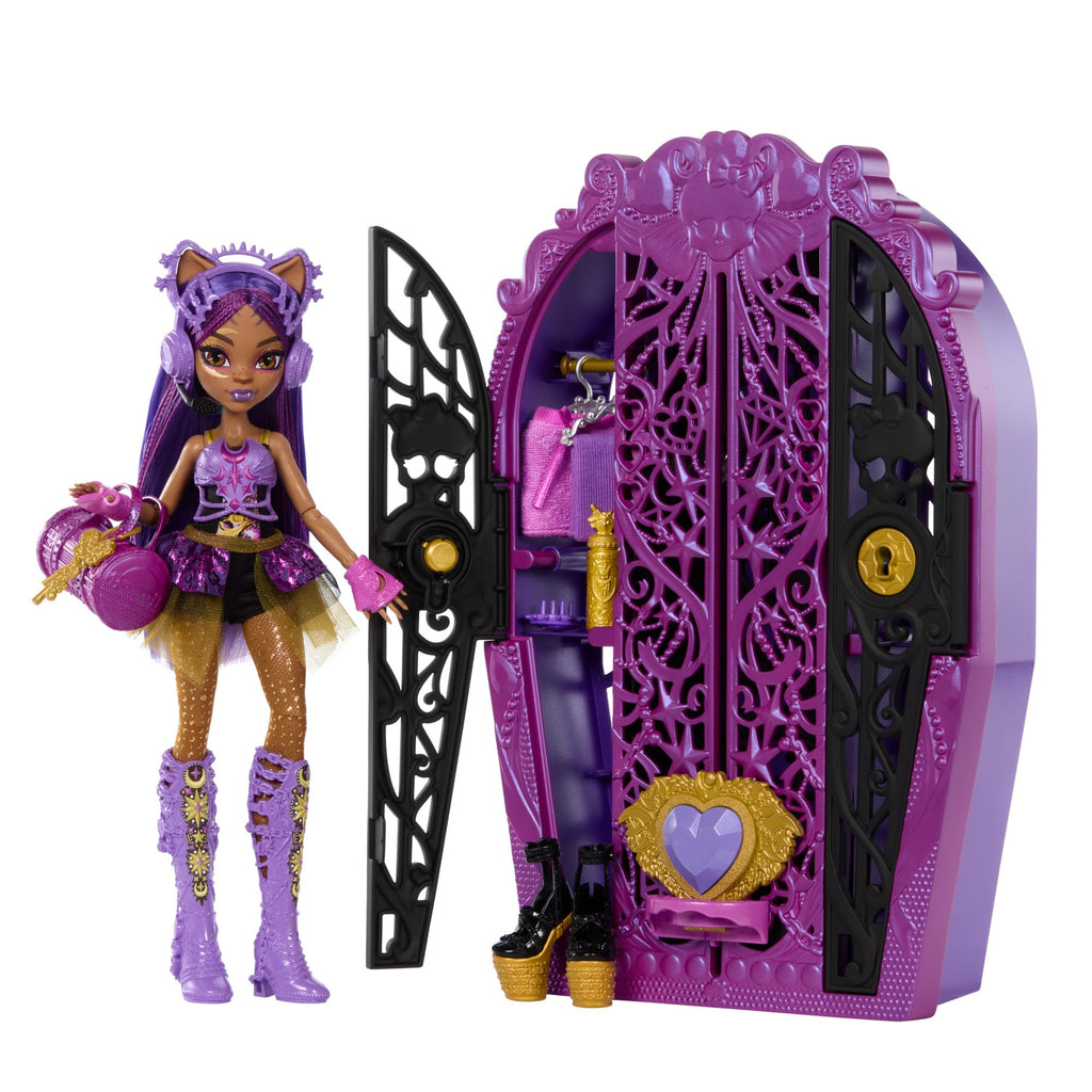 Doll with Wardrobe and 19 Accessories U5729